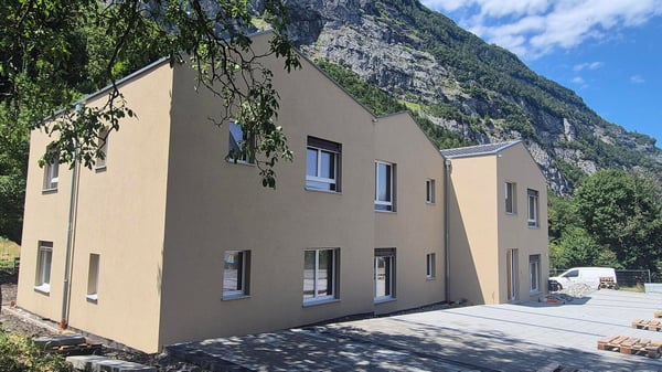 Appartement en attique de 5,5 pièces avec 2 balcons à Epinassey 2