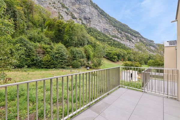 Appartement en attique de 5,5 pièces avec 2 balcons à Epinassey 11