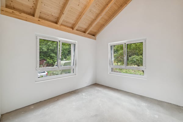 Appartement en attique de 5,5 pièces avec 2 balcons à Epinassey 8