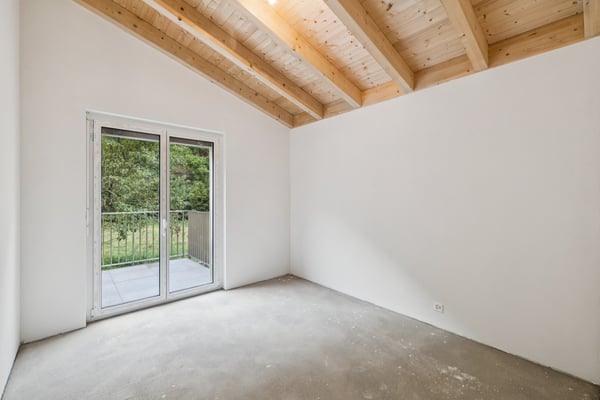Appartement en attique de 5,5 pièces avec 2 balcons à Epinassey 6