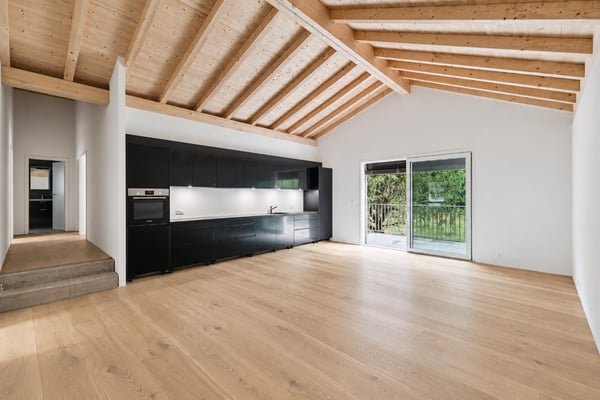 Appartement en attique de 5,5 pièces avec 2 balcons à Epinassey