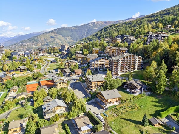 Au coeur de la station, un chalet d'exception. 2