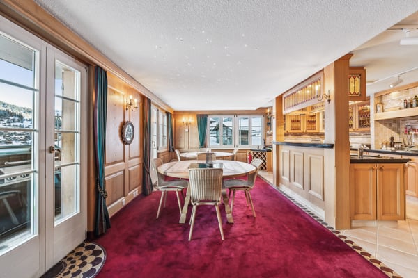 Magnifique chalet d'exception avec vue panoramique sur les montagnes 3