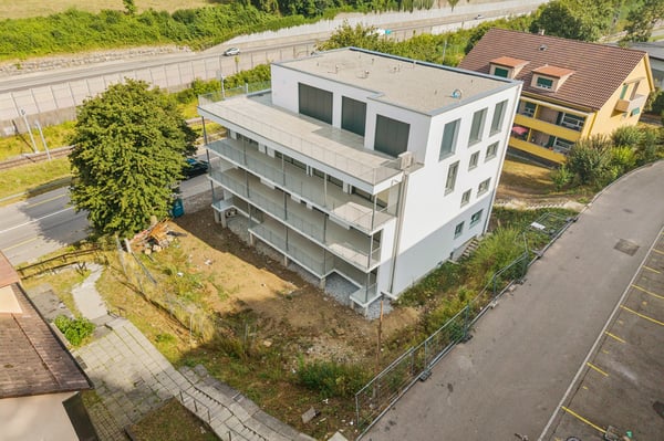 Immeuble de rendement de 8 logements entièrement loué, offrant un rend 13