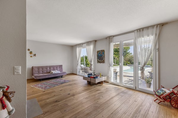 Maison mitoyenne avec piscine et studio indépendant 6