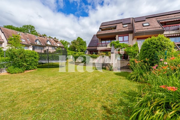En exclusivité : Grand duplex de 4.5 pièces avec jardin 3