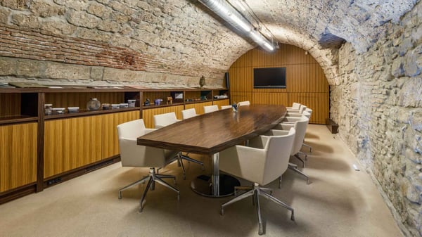 Souplex en excellent état situé dans un immeuble du XVIIIe siècle 4