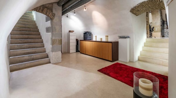 Souplex en excellent état situé dans un immeuble du XVIIIe siècle 7