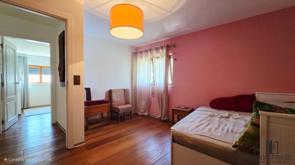 Maison individuelle meublée avec piscine extérieure 12