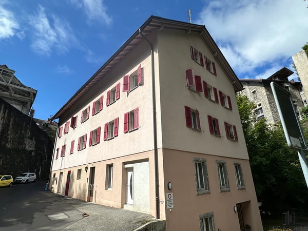 Bien de rendement attractif. à 5 minutes à pied des transports publics 5