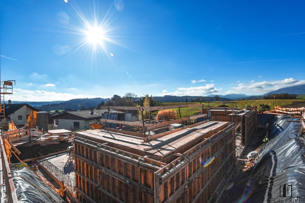 LE PRIVILEGE DE VIVRE DANS DU NEUF! Séduisant attique avec vue dégagée