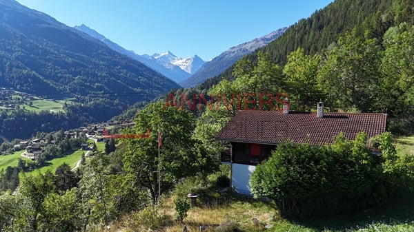 Chalet authentique avec vue panoramique au Val d'Anniviers 1