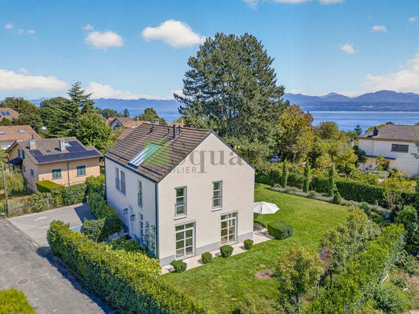 Magnifique villa individuelle de 4 pièces avec jardin 1