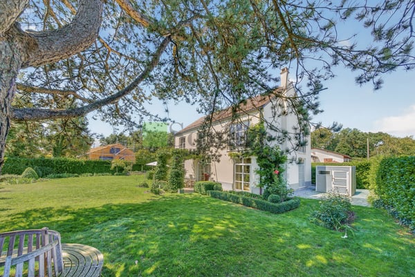 Magnifique villa individuelle de 4 pièces avec jardin 2