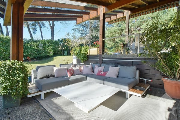 Magnifique propriété entourée de verdure, spacieuse et au calme 1