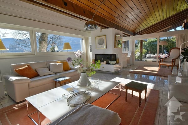 Magnifique propriété entourée de verdure, spacieuse et au calme 5