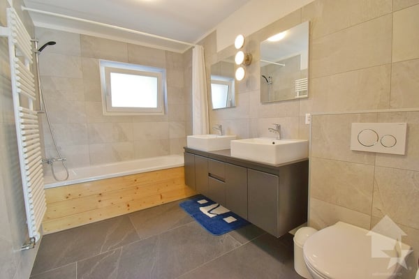 Magnifique immeuble de 3 appartements 13