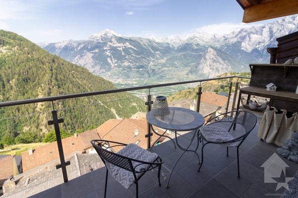 Magnifique attique en duplex de 4,5 pces d'une surface de 118m2 hab 9