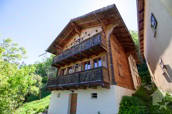 Chalet valaisan de 1.5 pièces à deux pas de la Piste de l'Ours 1