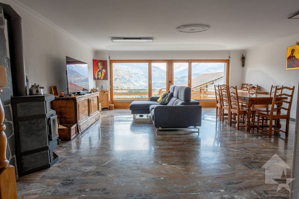 Spacieuse villa mitoyenne, belle vue, ensoleillée et calme 8