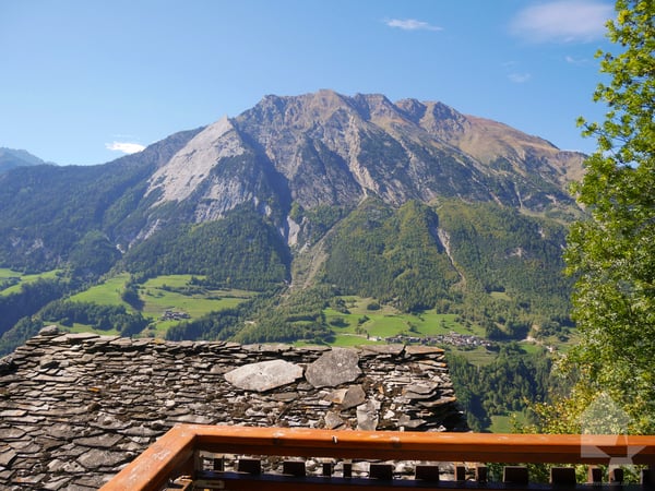 Grande maison familiale avec énormément de potentiel à La Rosière 1