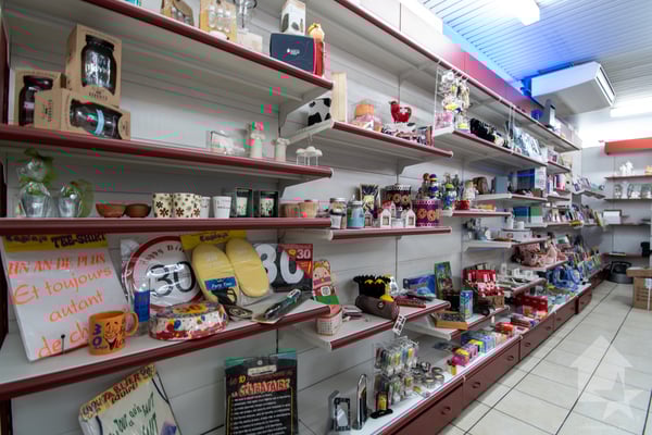 Vouvry, local commercial au centre du village 3