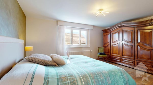 Appartement 4.5 pièces avec garage + place de parc, petite PPE 2 appts 12