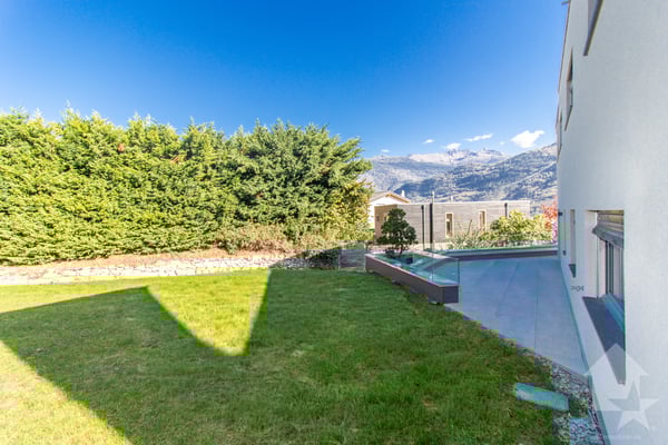 Spacieux appartement de standing 1.5 pièces avec jardin de 400 m2 5