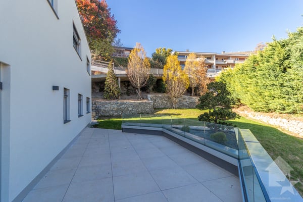 Spacieux appartement de standing 1.5 pièces avec jardin de 400 m2 9