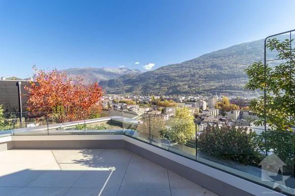 Spacieux appartement de standing 1.5 pièces avec jardin de 400 m2 10