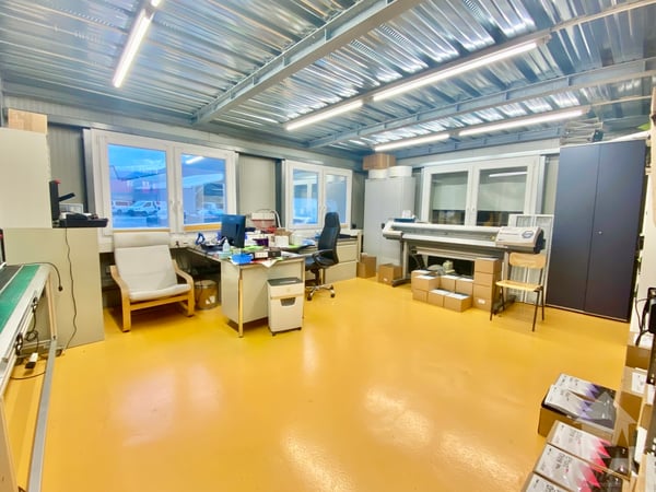 Halle industrielle de 5032 m3 + 32 garages box entre Sion et Sierre 10