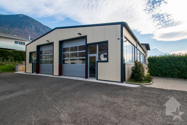 Immeuble mixte de 2 appartements et un atelier 12