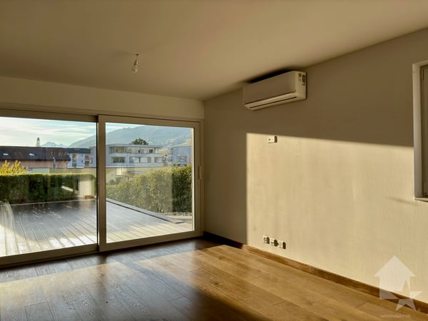 Spacieux 1.5 pièces avec une vue dégagée sur les Alpes 5