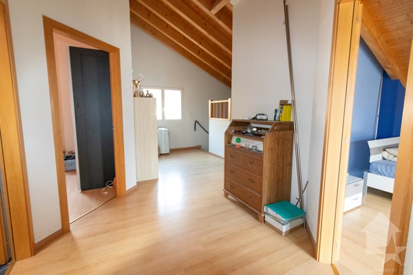 Villa d'une surface de 198 m2 hab. sur parcelle de 1000m2 12