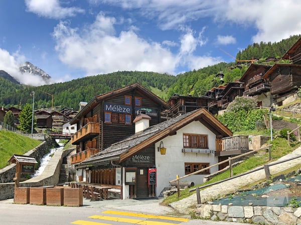 Charmant hôtel-restaurant 3 étoiles Sup entièrement rénové 1