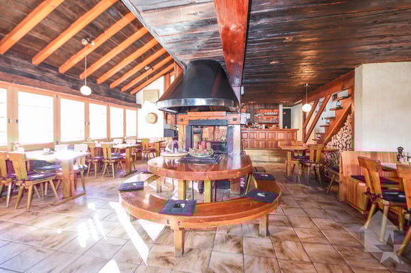 Charmant hôtel-restaurant 3 étoiles Sup entièrement rénové 4