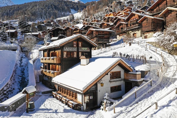 Charmant hôtel-restaurant 3 étoiles Sup entièrement rénové 2