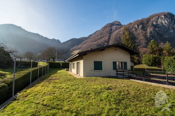 Vouvry, maison individuelle sur très grande parcelle 12