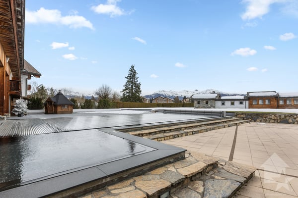 Studio entièrement rénové au centre de Crans-Montana 12