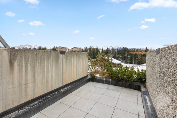 Studio entièrement rénové au centre de Crans-Montana 10