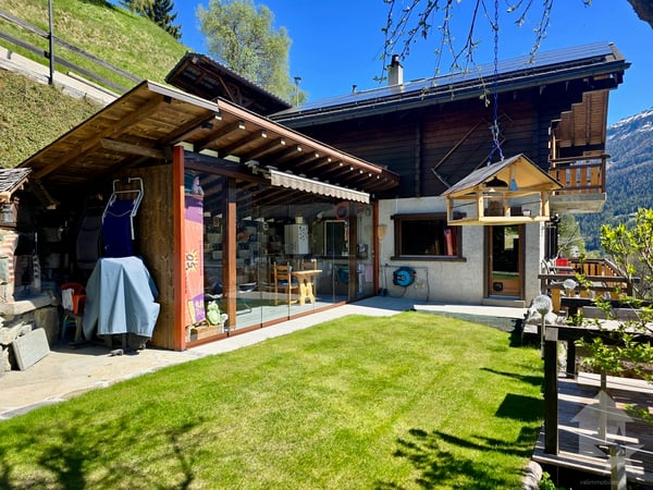 Magnifique chalet avec 2 places de parc extérieures 4