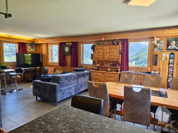 Magnifique chalet avec 2 places de parc extérieures 5