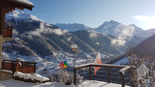 Magnifique chalet avec 2 places de parc extérieures 1