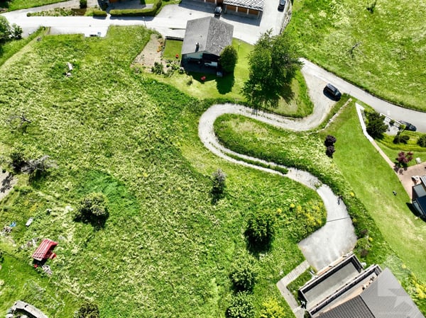 Magnifique parcelle située dans un cadre privilégié à Icogne 2