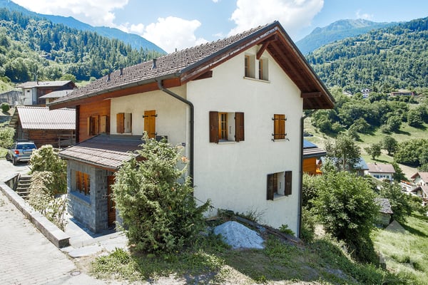 Chalet de 5.5 pièces avec cachet, 180 m2, situation ensoleillée 13