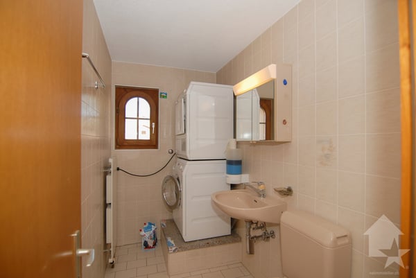 Spacieux appartement en duplex aux Bains de Saillon 11