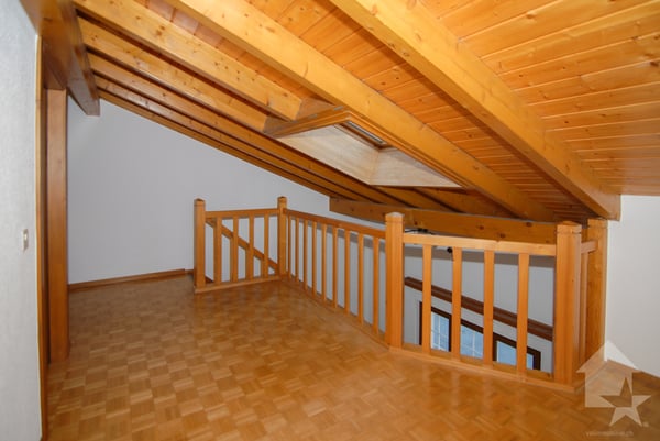 Spacieux appartement en duplex aux Bains de Saillon 4