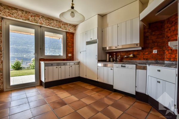 Sion, quartier de Gravelone, jolie maison contiguë 10