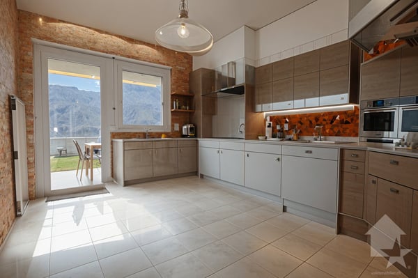 Sion, quartier de Gravelone, jolie maison contiguë 11