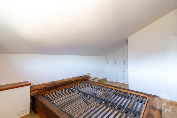 Grange rénovée de 4.5 pièces de 107 m2 habitables avec jardin de 40 m2 13